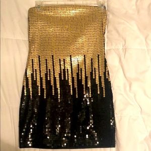 Bebe strapless black/gold sequin dress